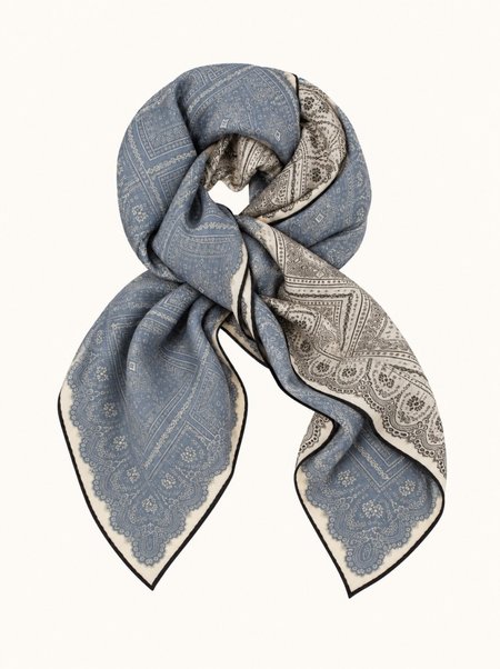 Blue wool and silk scarf, 90x90 cm