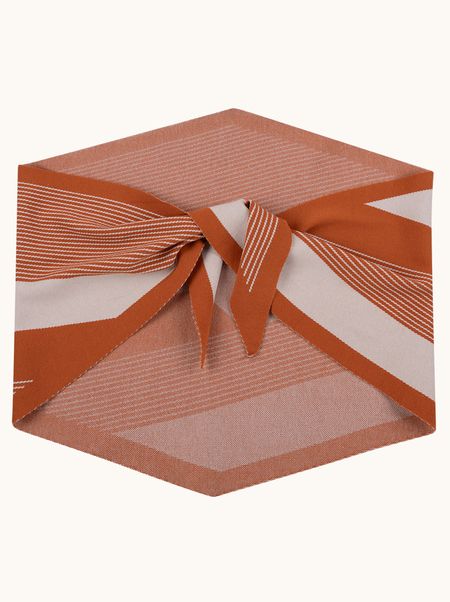 Rhombus-shaped scarf with geometric patterns