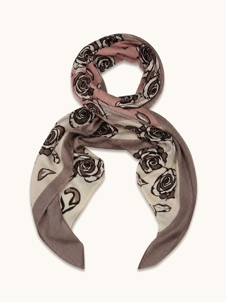 Cream-colored scarf with a rose pattern, 80x180 cm