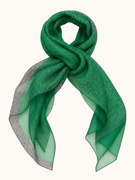 Green Formal Shawl: A Stylish Accessory for an Evening Gown
