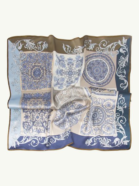 Apaszka jedwabna z roślinnymi ornamentami  90x90 cm