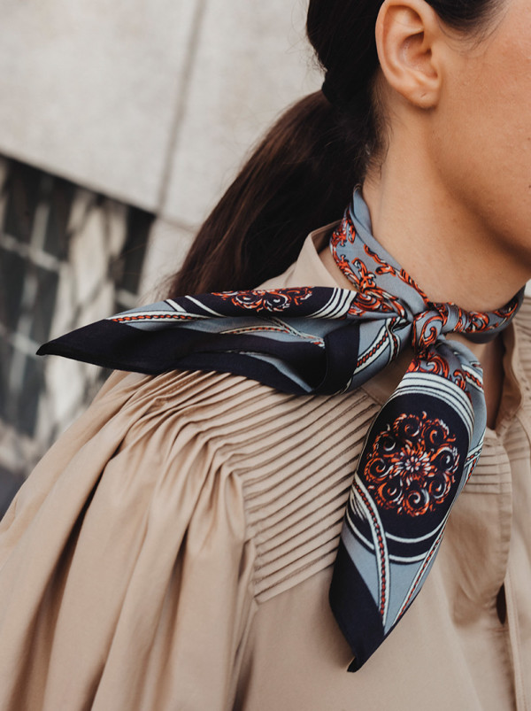 Small silk scarf gawroska gray with red patterns 53x53 cm PREMIUM