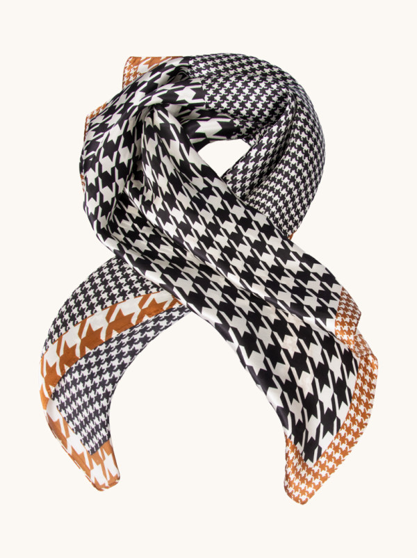 Duża apaszka damska 100% jedwab czarno-biała pepitka z karmelową ramką 88cm x88cm 