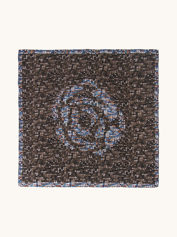 Silk scarf with rose motif 70cm x 70cm