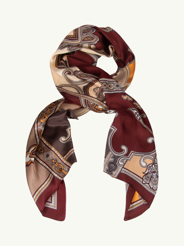 Silk scarf with a hint of baroque 55 cm x 170 cm