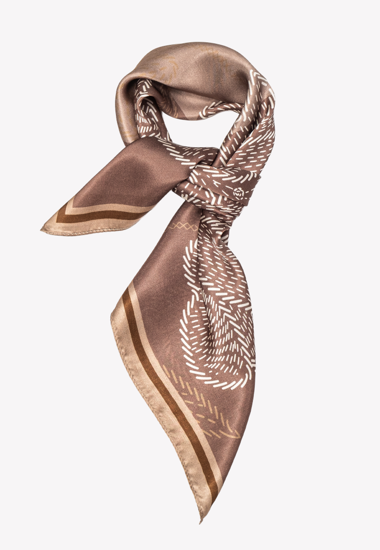 Apaszka jedwabna w odcieniu ciepłego beżu 65x65 cm  zdjęcie 1