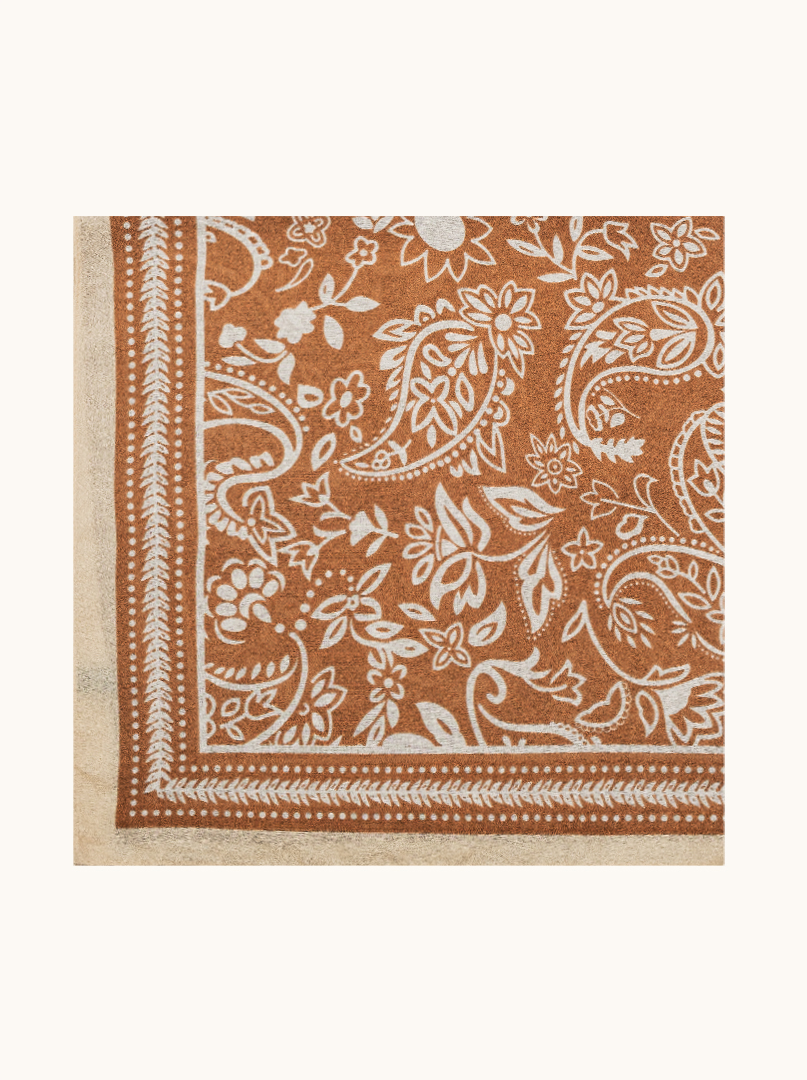 Lekki szal karmelowy z motywem paisley wiskoza 100% 70x180 cm zdjęcie 2