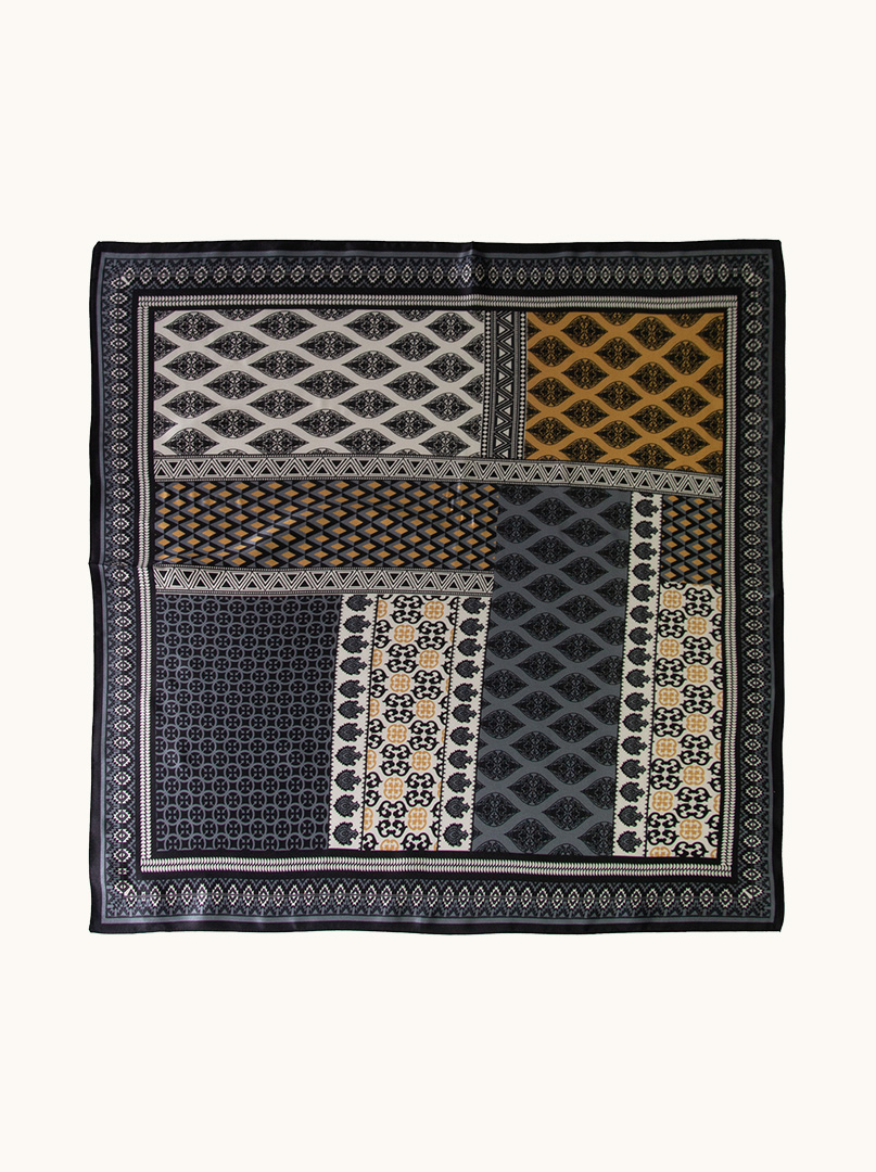 Apaszka jedwabna szara w geometryczne wzory  70cm x 70cm zdjęcie 2