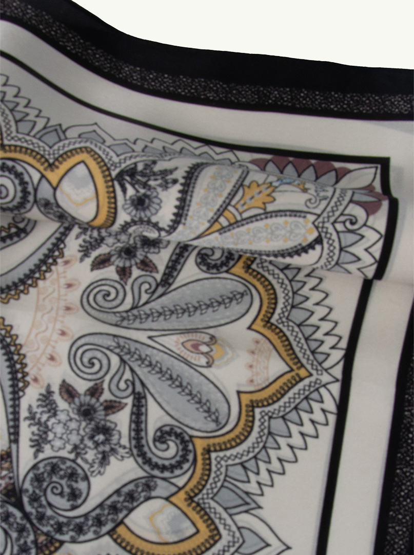 Mała apaszka jedwabna gawroszka w paisley czarno-szara  53cm x53cm zdjęcie 3